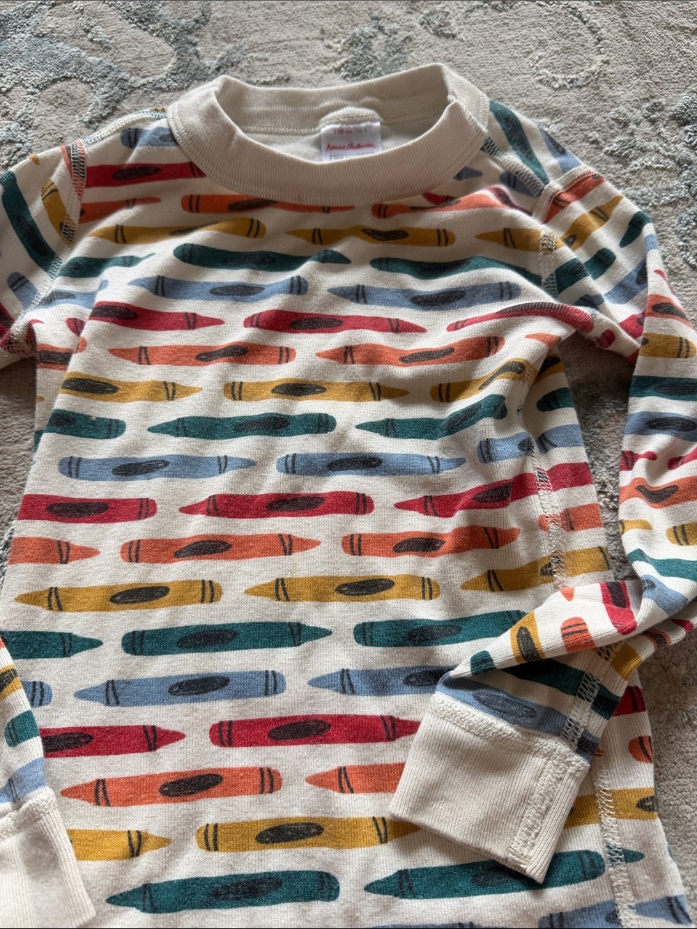 Hanna Andersson Cream Long-Sleeve Tee with Multicolor Crayon Print